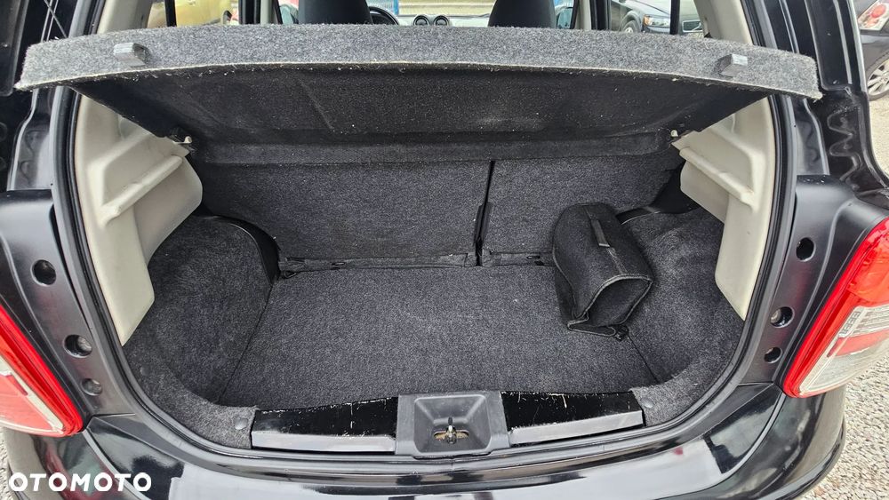 Nissan Micra 1.2 Tekna - 22