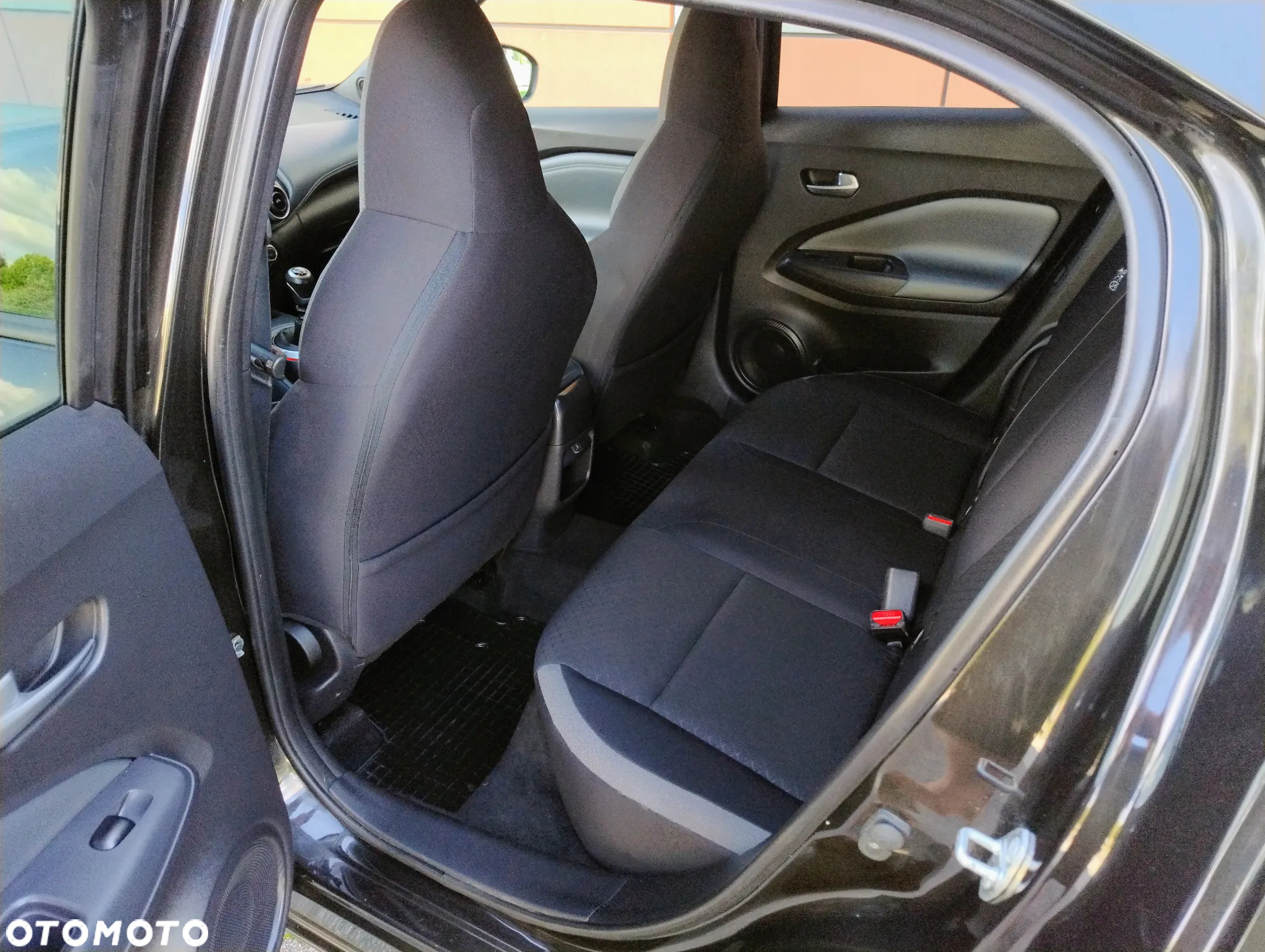 Nissan Juke 1.0 DIG-T Tekna - 21