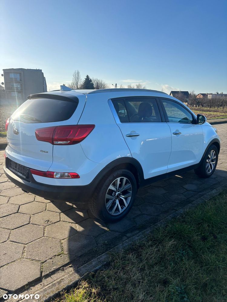 Kia Sportage 1.7 CRDI 2WD ISG Dream-Team Edition - 9