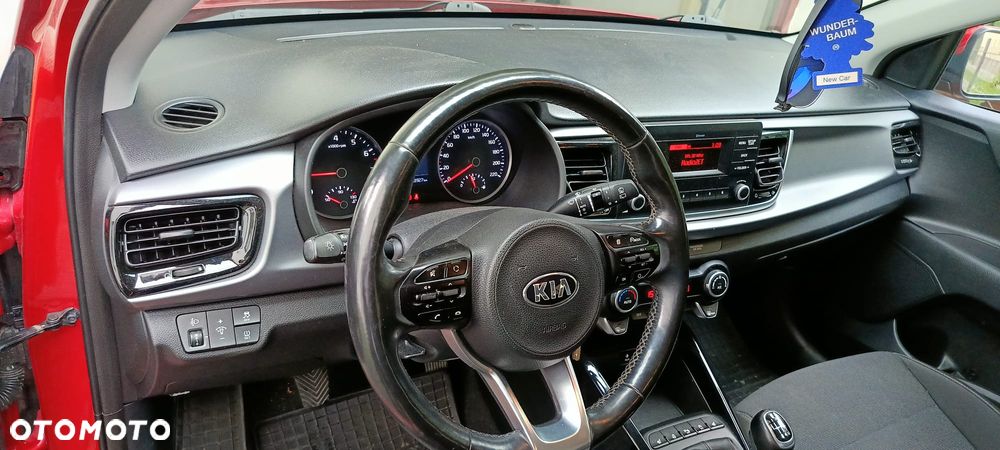 Kia Rio - 10