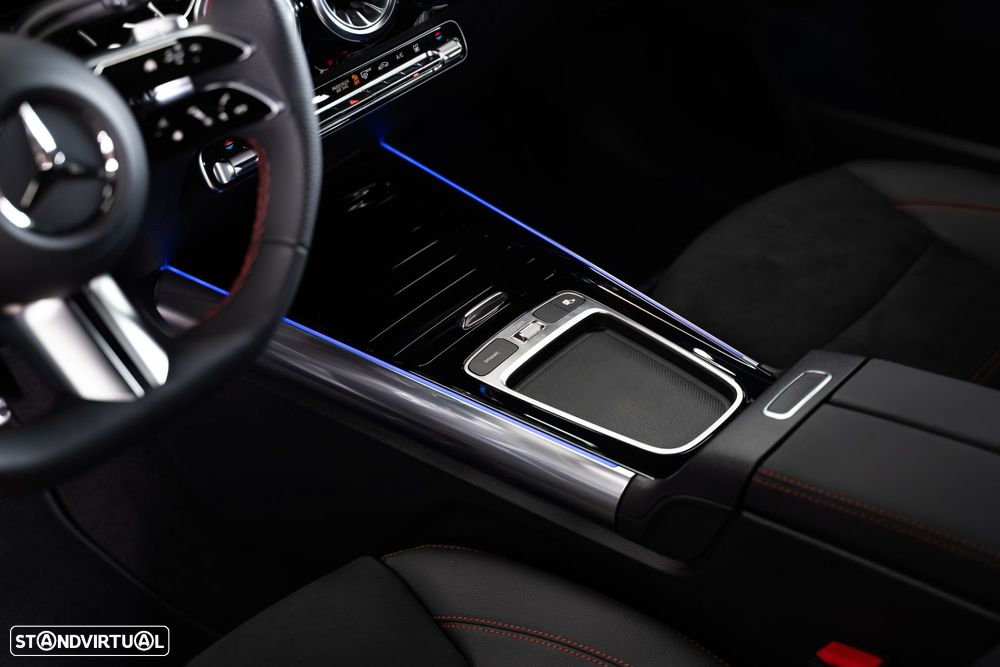 Mercedes-Benz EQA 250+ AMG Line - 36