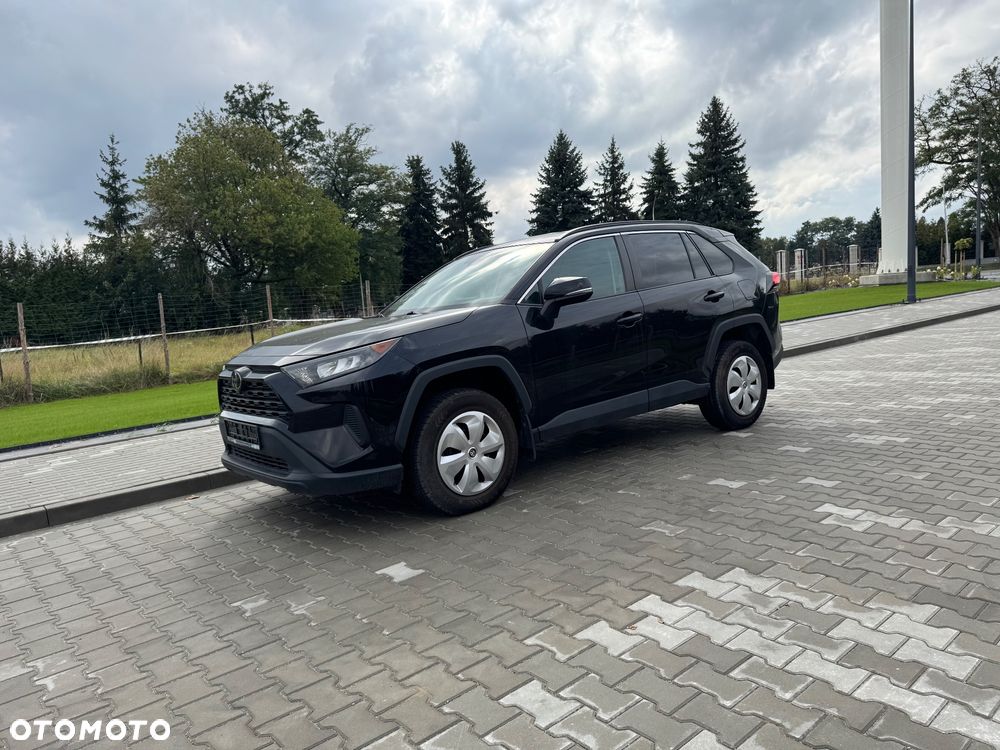 Toyota RAV4 - 8