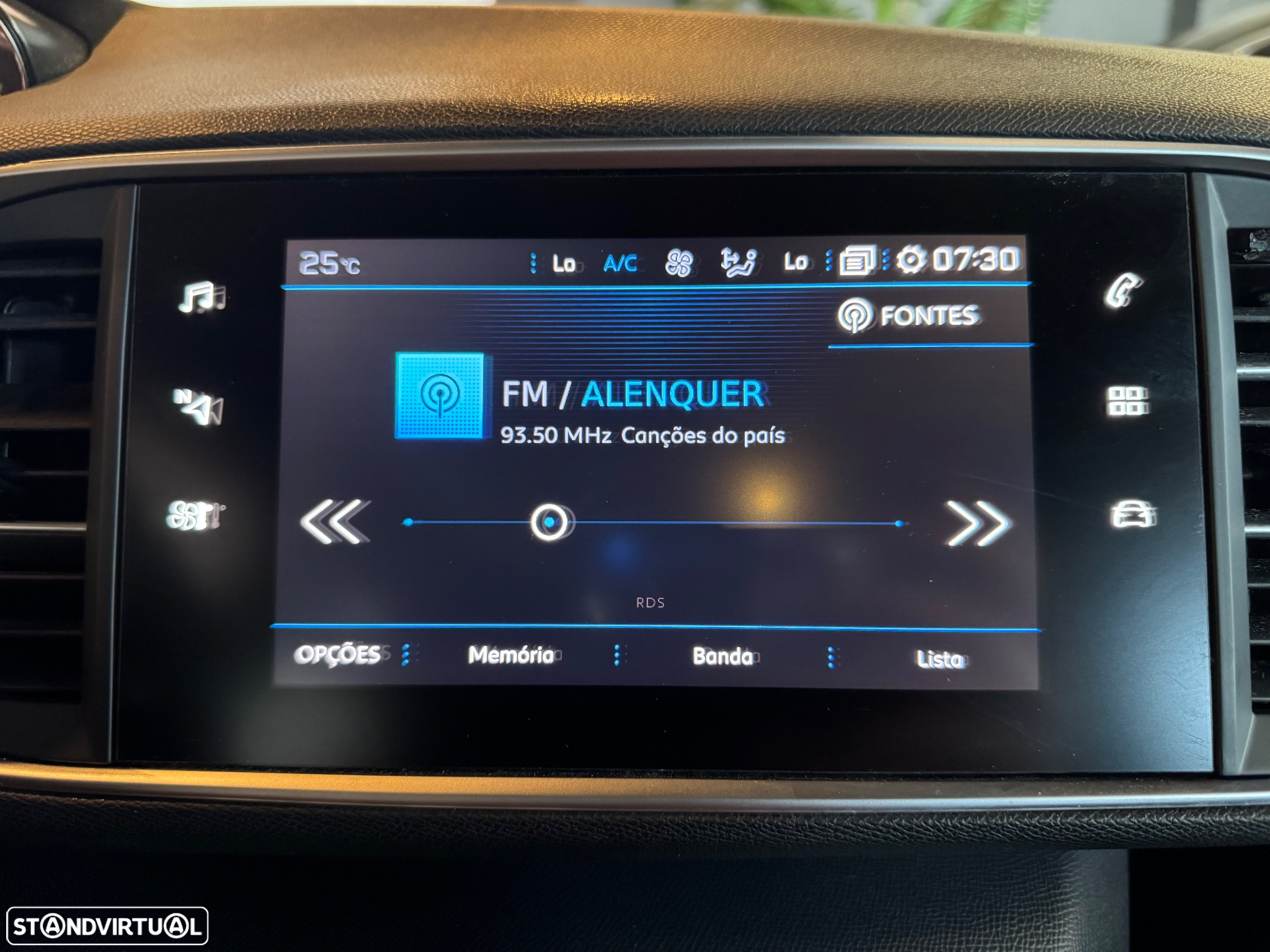 Peugeot 308 SW BlueHDi 130 EAT8 Style - 21