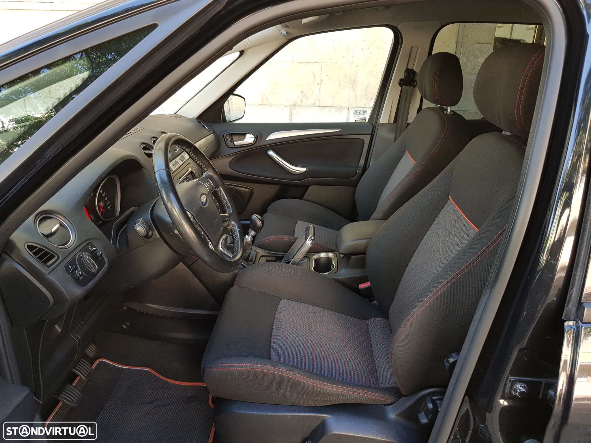 Ford S-Max 1.6 TDCi Titanium 7L - 26