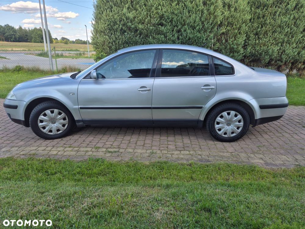 Volkswagen Passat 1.9 TDI Comfortline - 7