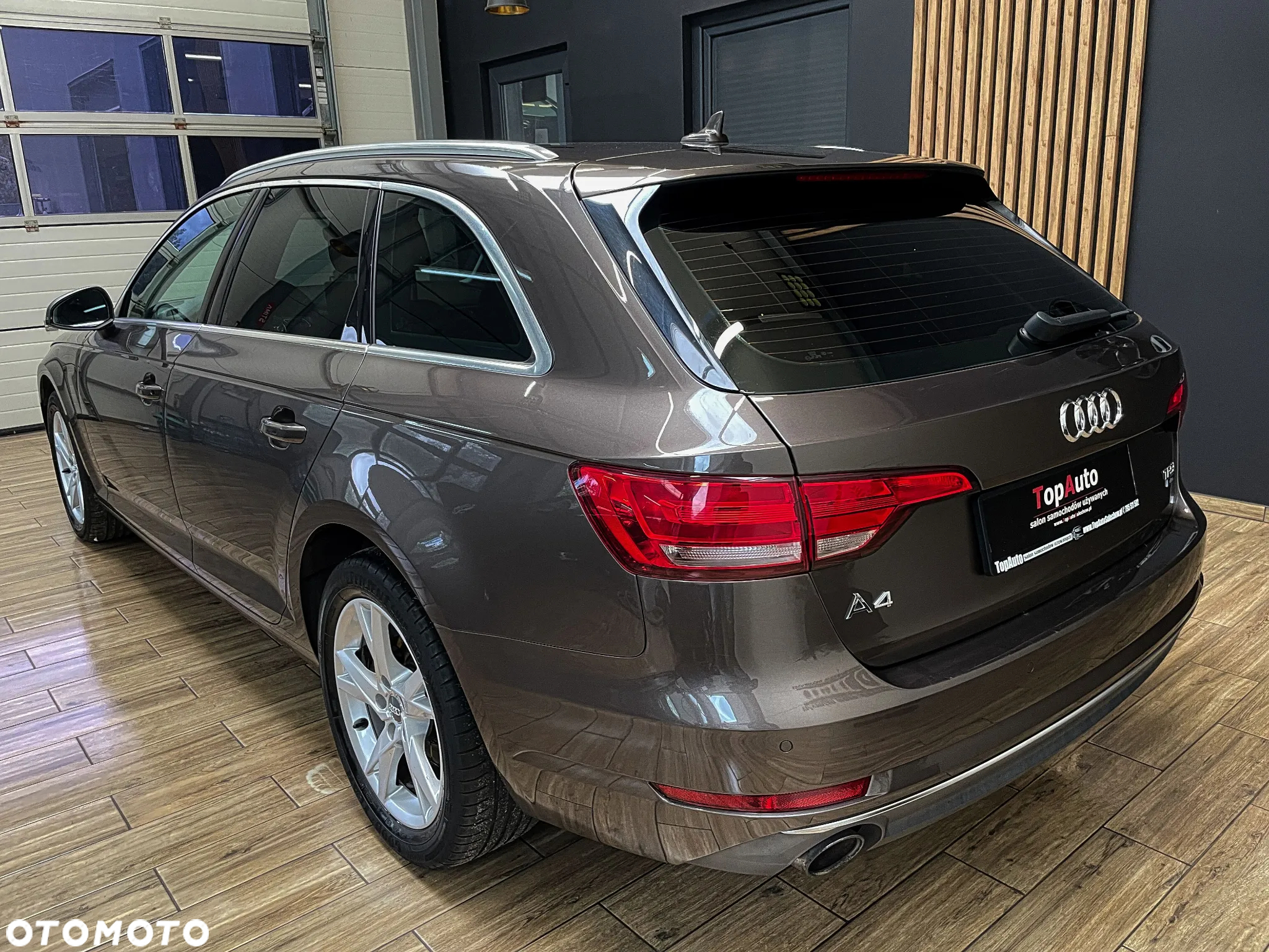 Audi A4 2.0 TFSI ultra S tronic - 10