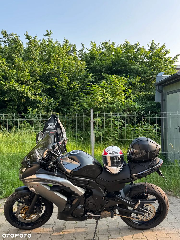 Kawasaki ER - 25