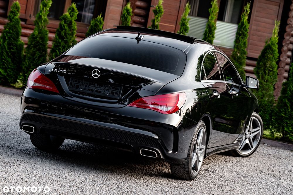 Mercedes-Benz CLA 250 7G-DCT AMG Line - 9