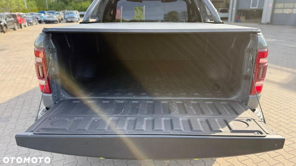 RAM 1500 Crew Cab Longbed Longhorn - 11