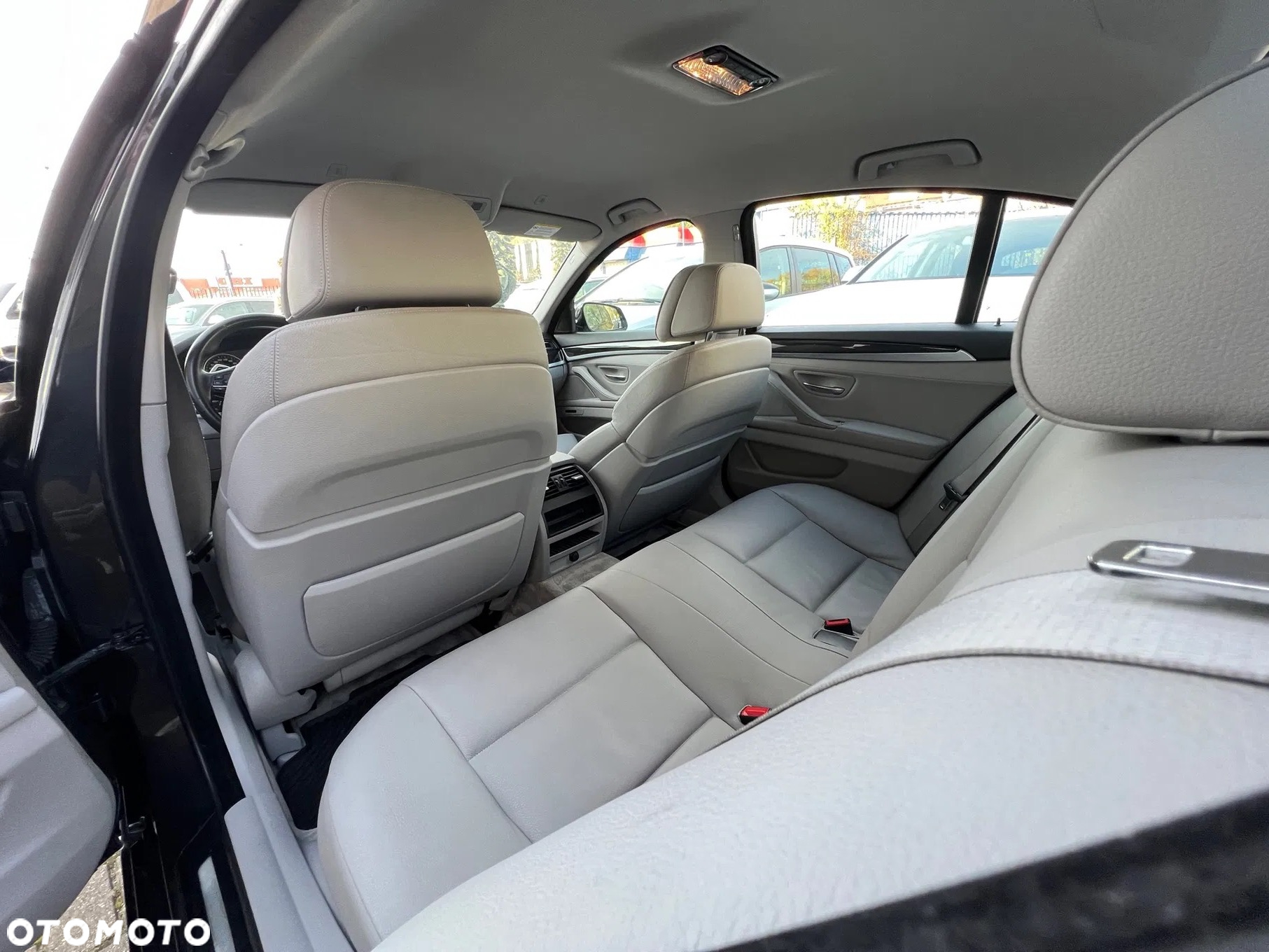 BMW Seria 5 523i Sport-Aut - 18