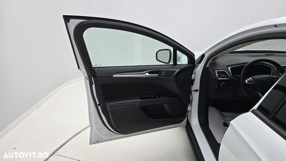 Ford Mondeo 2.0 TDCi Aut. Trend - 10