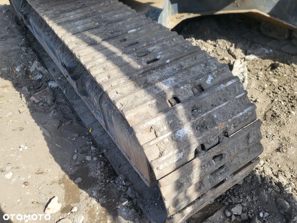 Liebherr R946 LC - 24