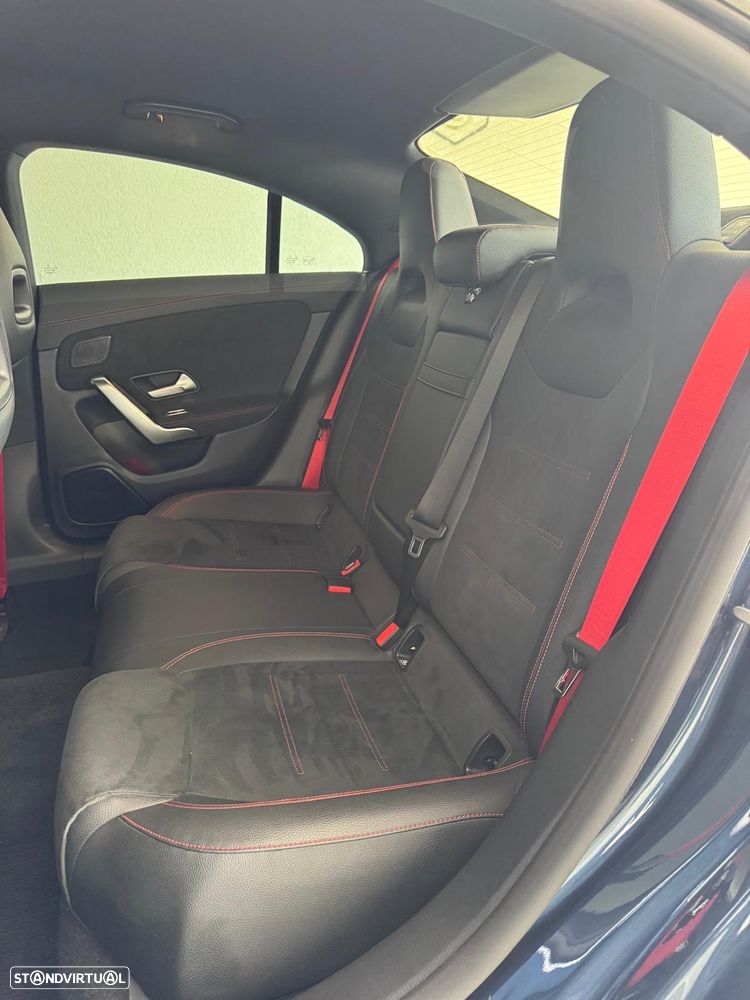 Mercedes-Benz CLA 35 AMG 4Matic - 13