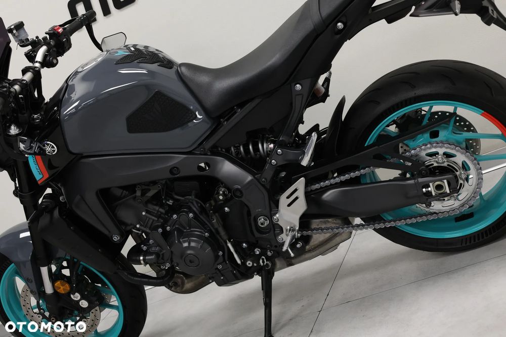 Yamaha MT - 13