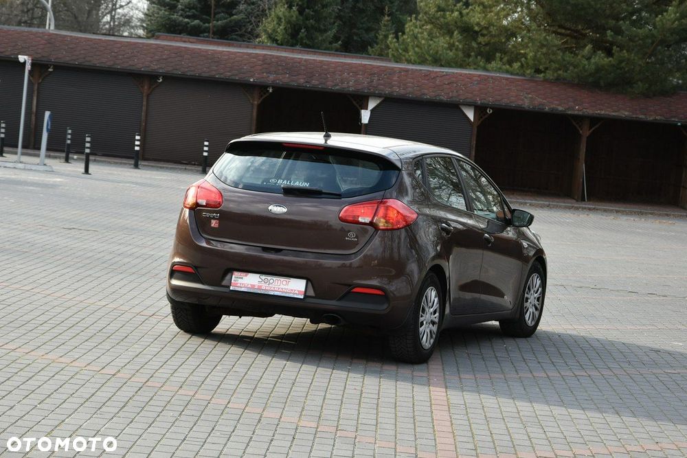Kia Ceed - 6