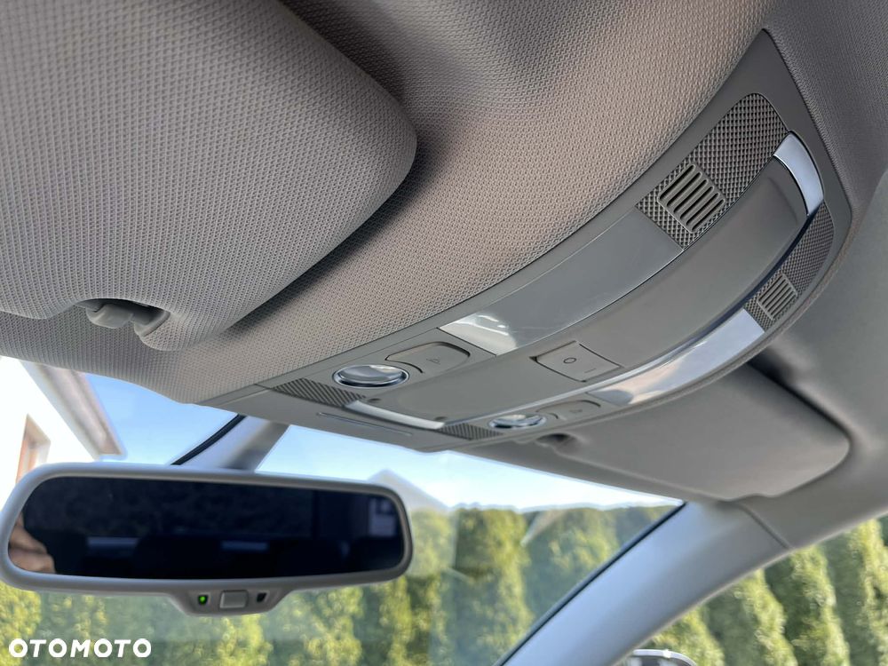 Audi A6 Avant 2.0 TDI DPF multitronic - 19