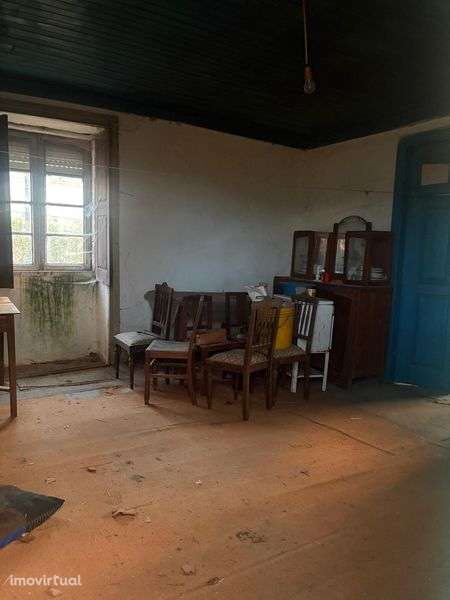 Moradia para reabilitação a 10 km do Conselho de V. Cambra. - Grande imagem: 4/8