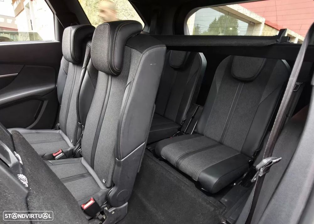 Peugeot 5008 1.2 PureTech Allure EAT8 - 25