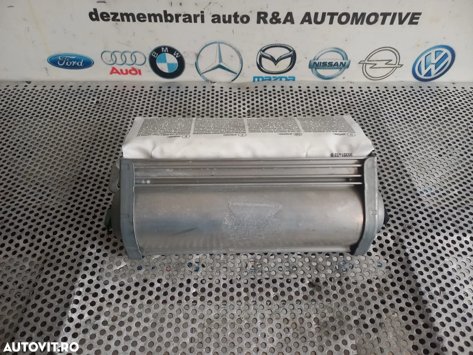 Airbag Pasager Cu Capac Plansa Bord Bmw X3 E83 Volan Stanga Livram Oriunde - Dezmembrari Arad - 2