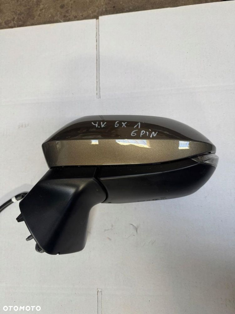 lusterko lewe 6 pin toyota yaris cross kross w-wa europa - 1