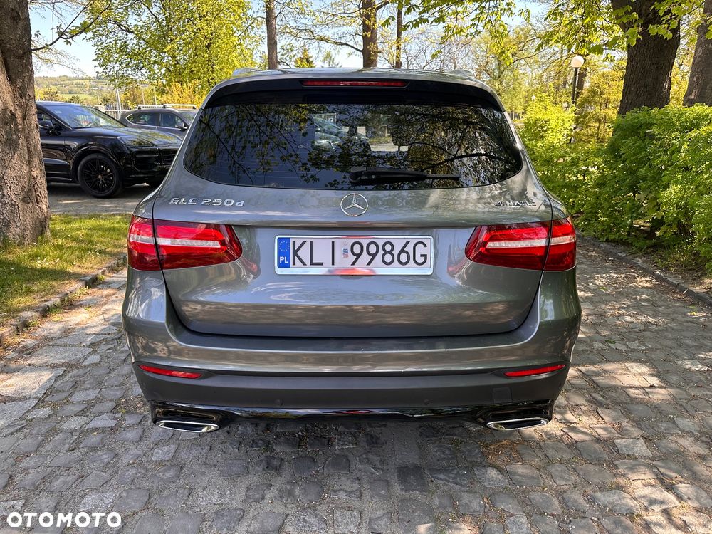 Mercedes-Benz GLC - 35