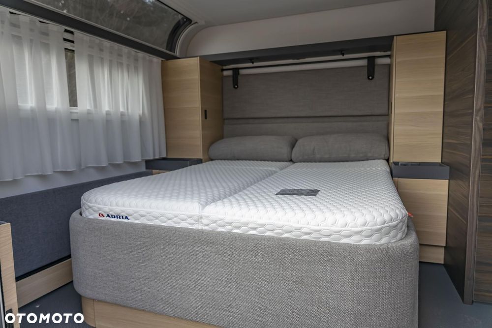 Adria Astella 704 HP - 20