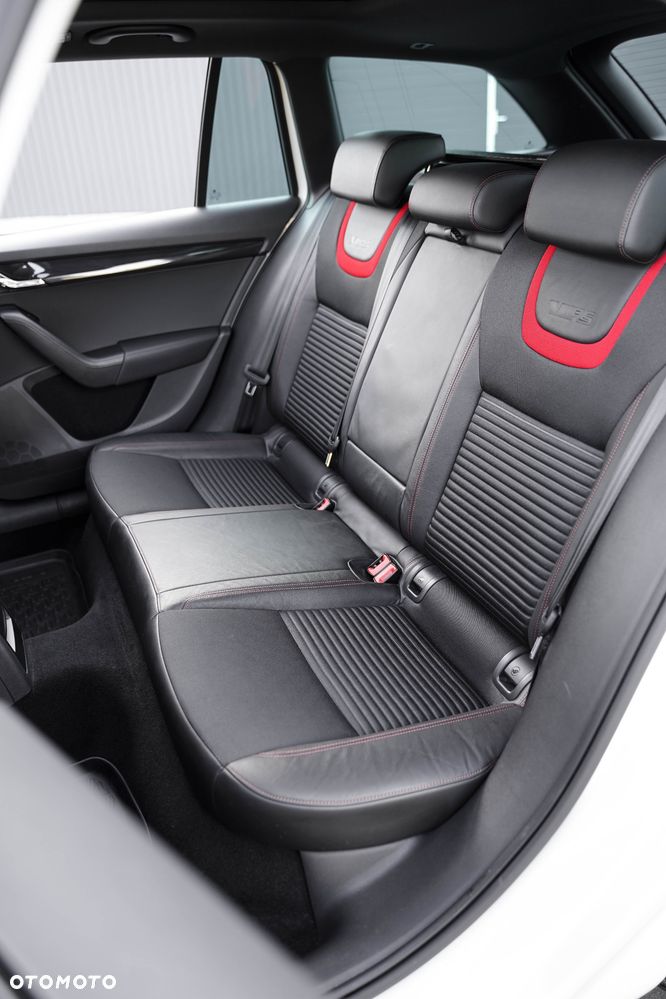 Skoda Octavia 2.0 TDI RS DSG - 28
