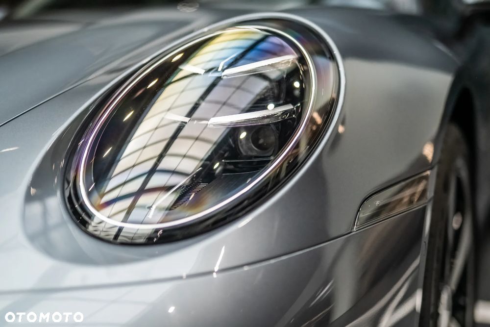 Porsche 911 Carrera S - 16