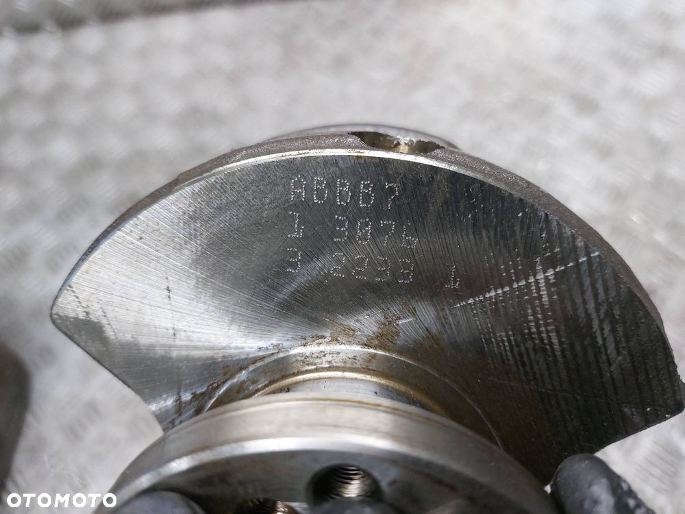 WAŁ KORBOWY CHRYSLER  PACIFICA I 3.5 V6 EGN - 13