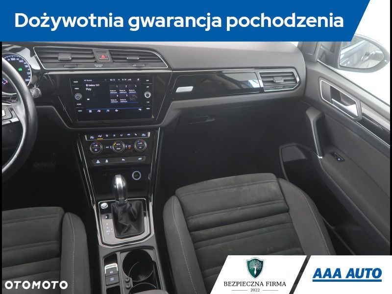 Volkswagen Touran - 9