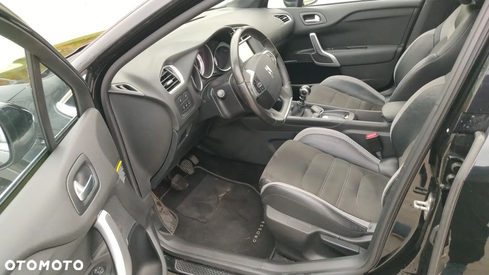 Citroën DS4 Cross 1.6 BlueHDi Be Chic S&S - 22