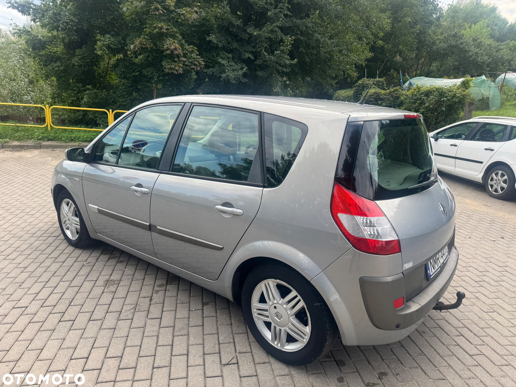 Renault Scenic 1.9 dCi Emotion - 4