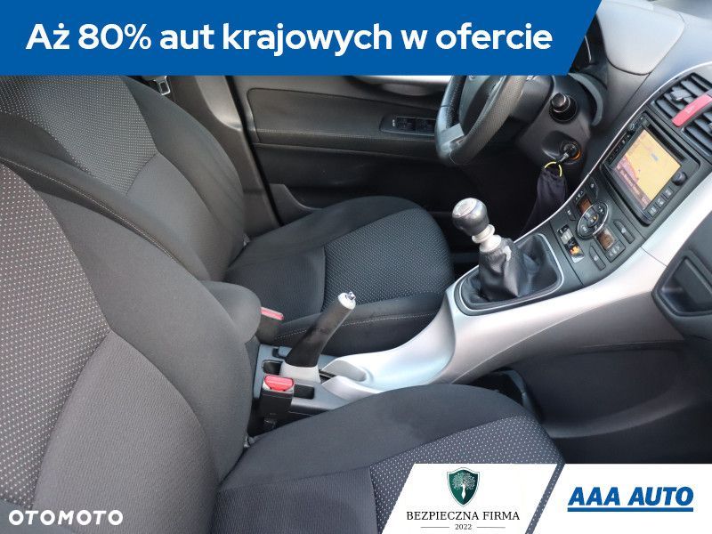 Toyota Auris - 10