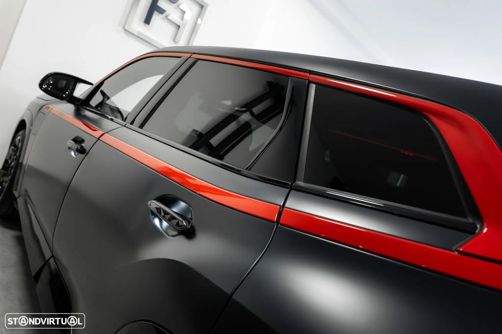 BMW XM Label Red - 13