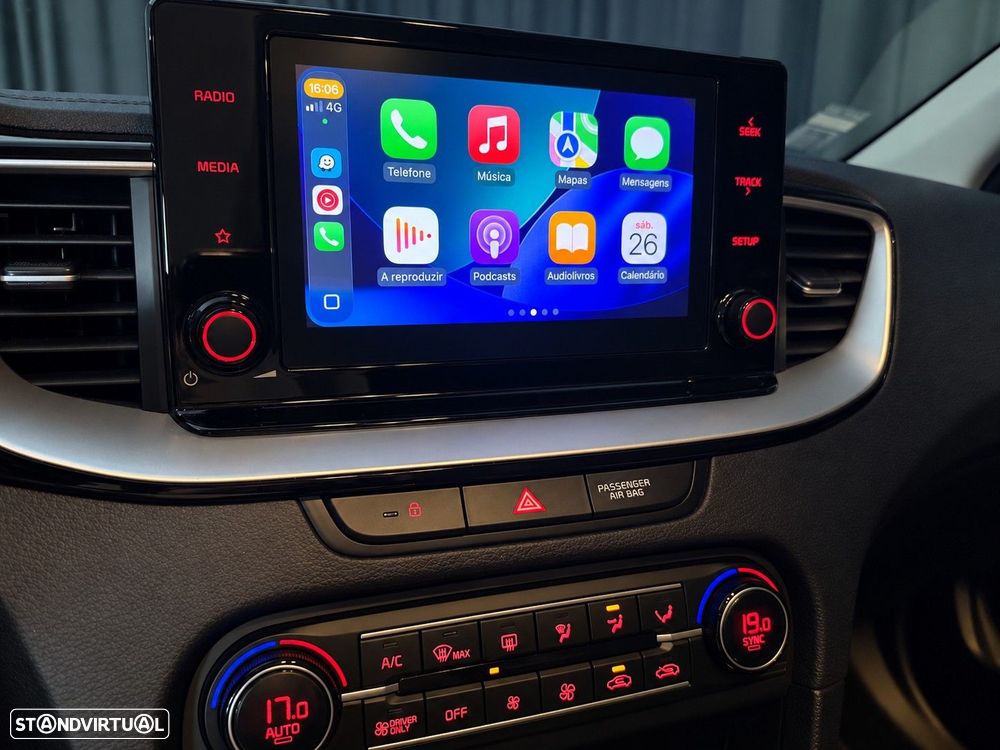 Kia XCeed 1.6 GDi PHEV Drive - 11