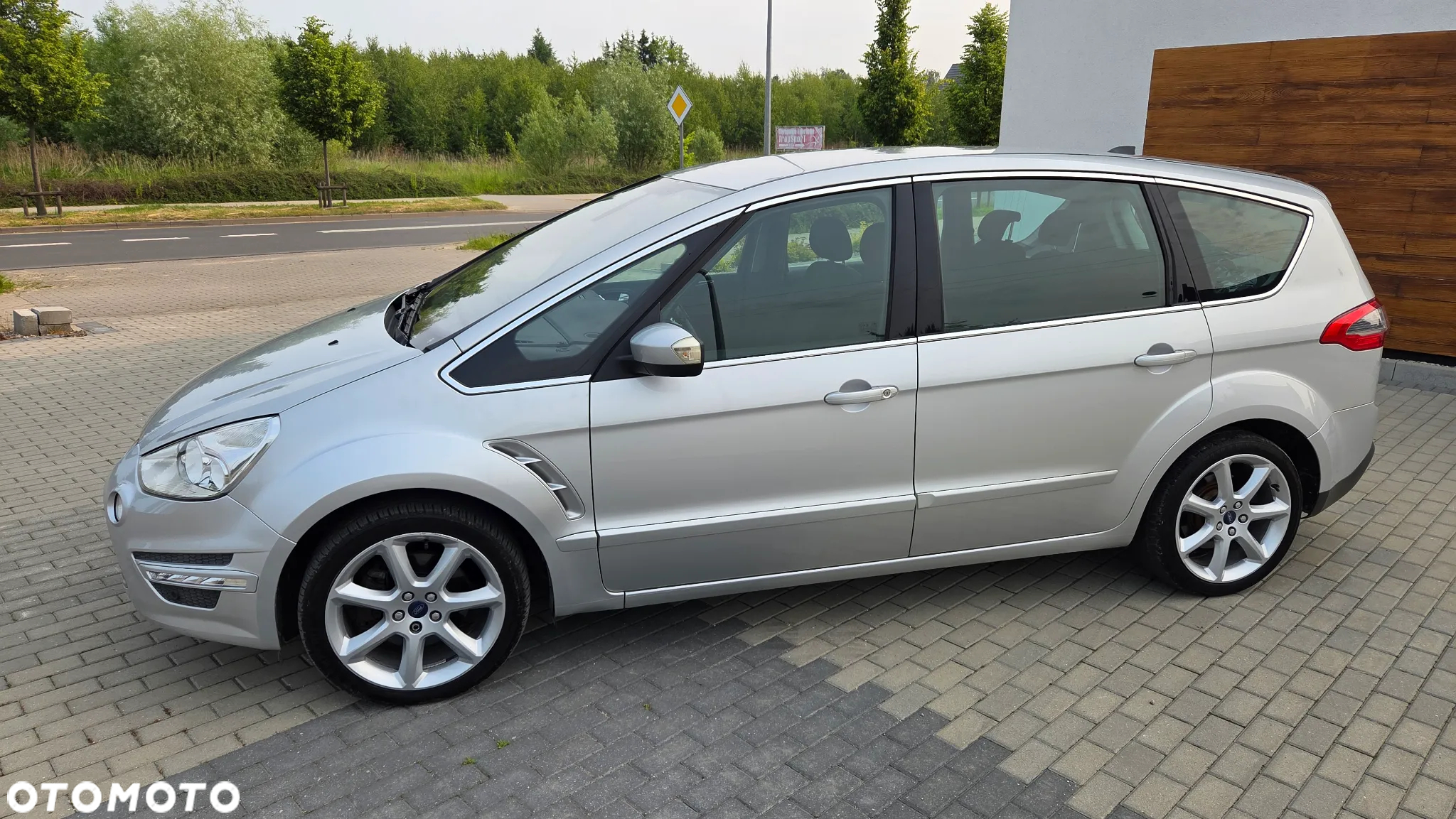 Ford S-Max 2.0 TDCi DPF Titanium - 4