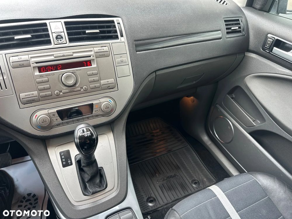 Ford Kuga - 25