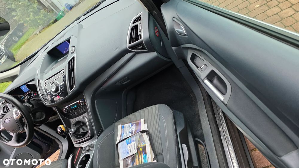 Ford C-MAX 1.6 EcoBoost Titanium - 39