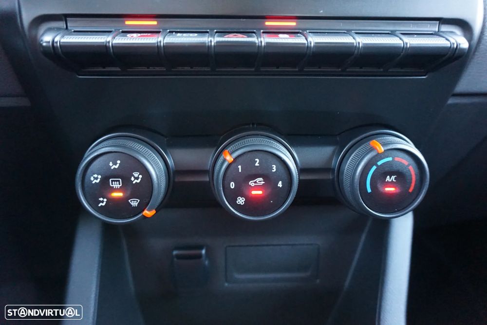 Renault Clio BLUE dCi 85 EXPERIENCE - 26