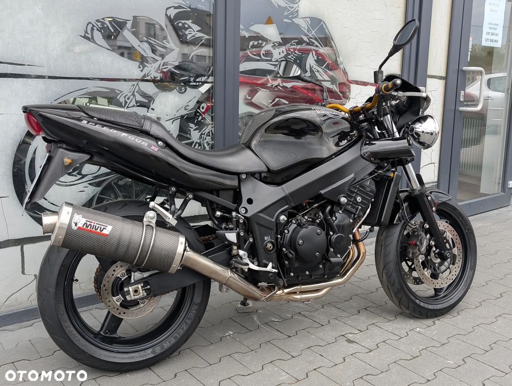 Triumph Speed Four - 11