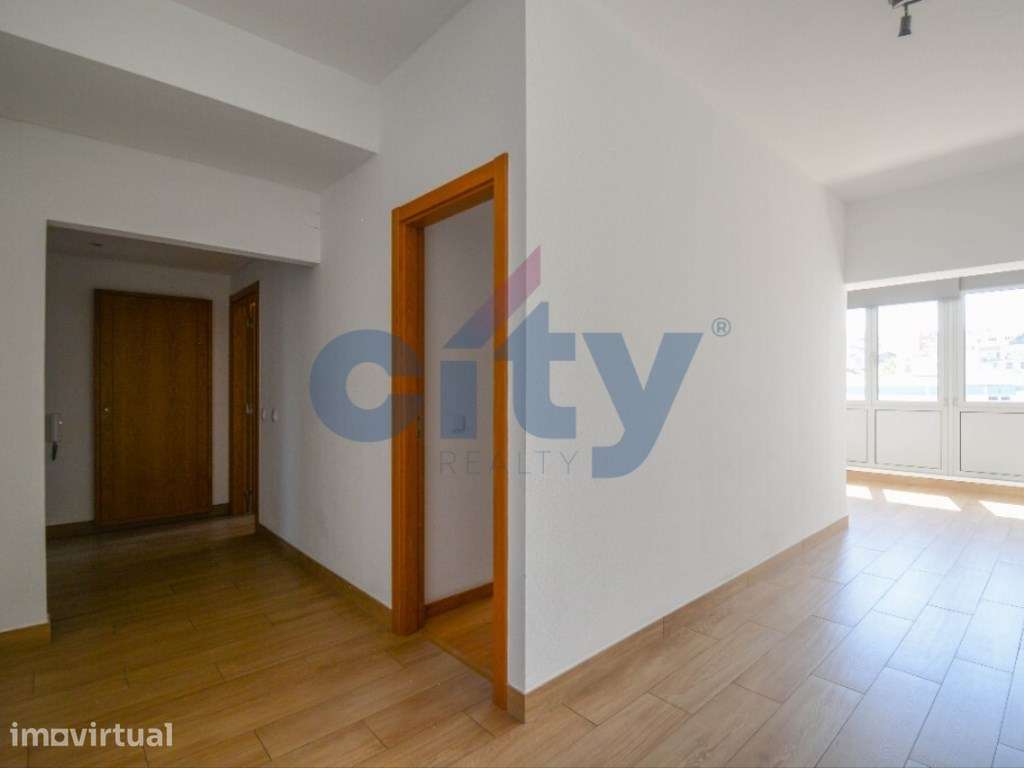 Apartamento T3 com cozinha equipada. Junto ao metro do Lumiar e à s... - Grande imagem: 4/38