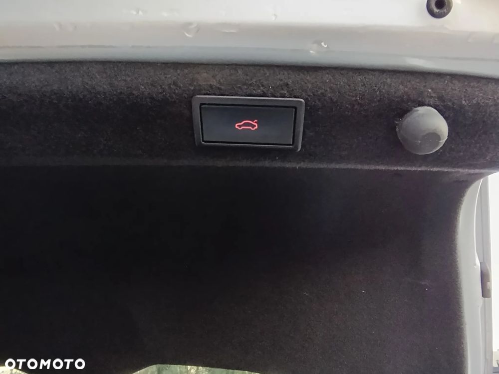 Skoda Superb 2.0 TDI Ambition - 19