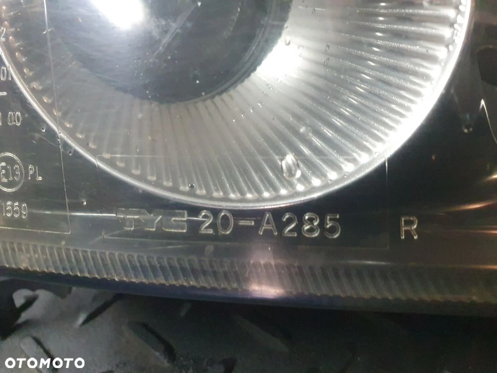 OPEL VECTRA C SIGNUM 02-05 LAMPA PRAWA PRZÓD H7/H7 EUROPA  TYC 20-A285 - 2