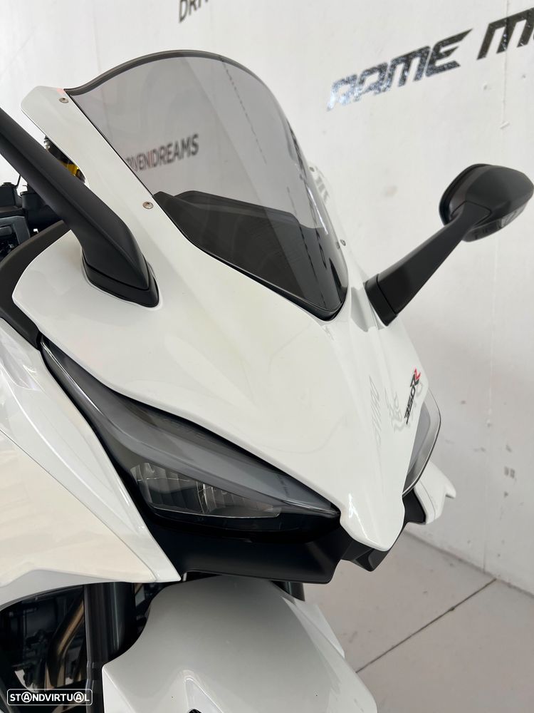 KOVE 350RR - CAMPEÃ MUNDIAL SUPERBIKES SSP300 2025 - 5