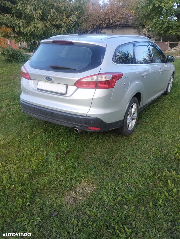 Ford Focus 2.0 TDCI DPF Powershift Titanium - 4