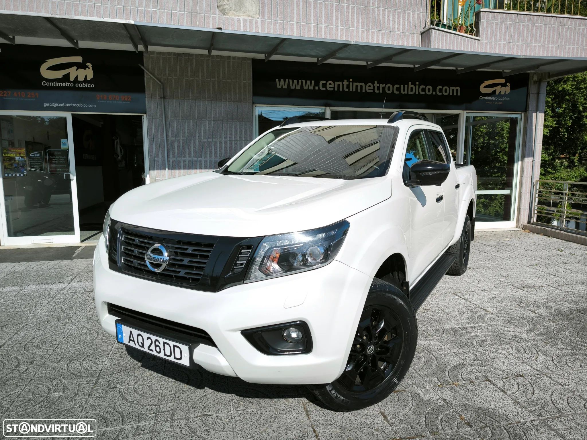 Nissan Navara 2.3 dCi CD 4WD N-Guard - 1