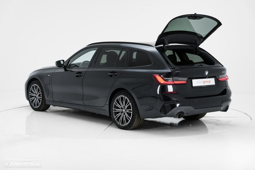 BMW 330 e Pack Desportivo M Auto - 5