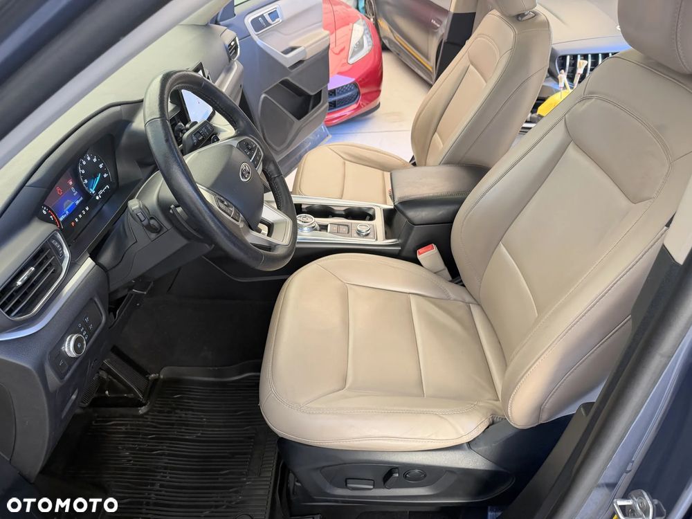 Ford Explorer - 8