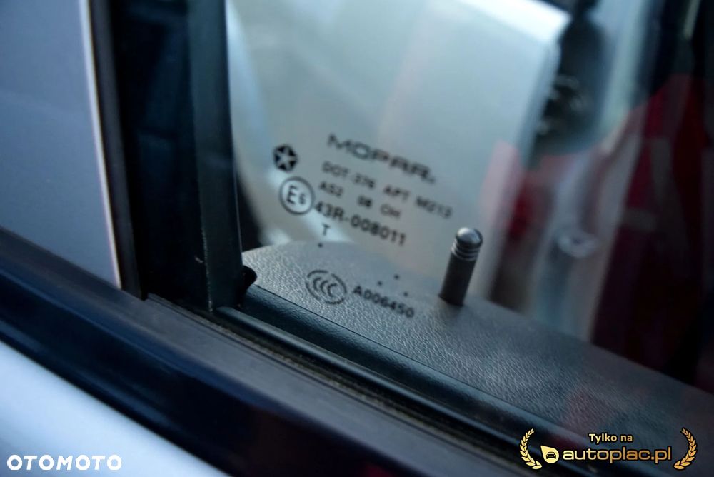 Dodge Caliber 1.8 SE - 16