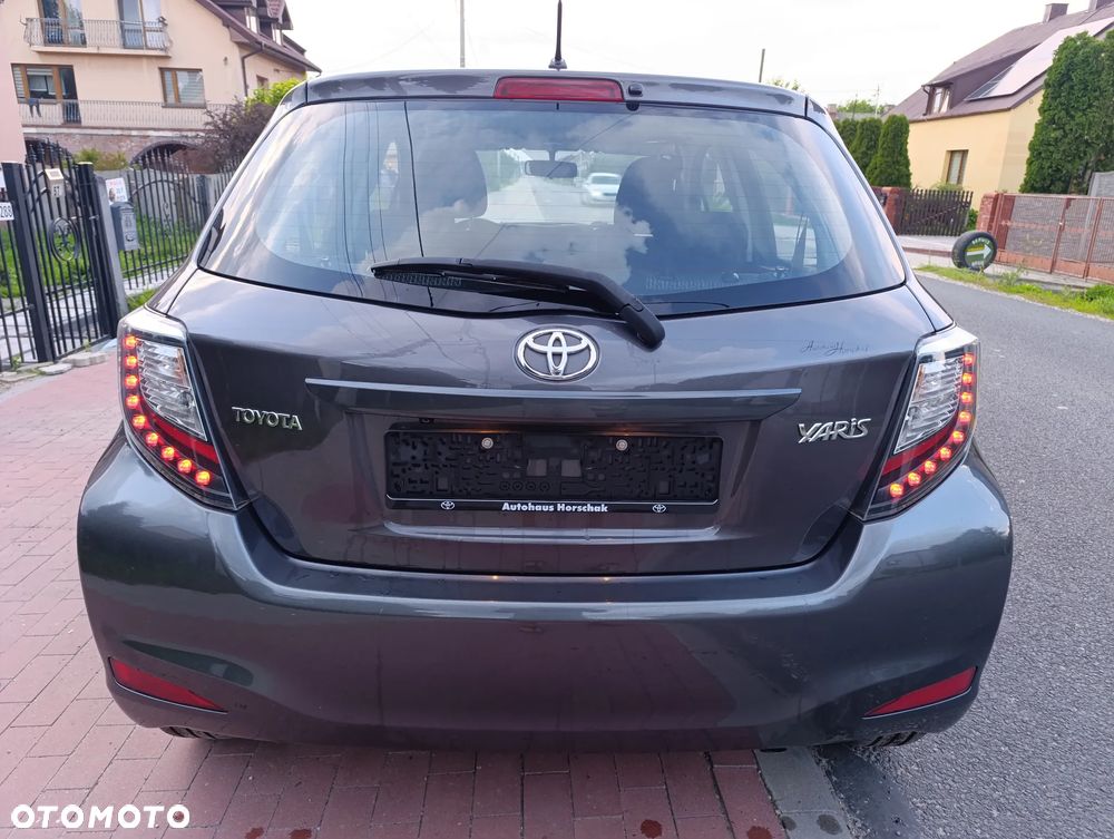 Toyota Yaris 1.33 Dynamic - 25